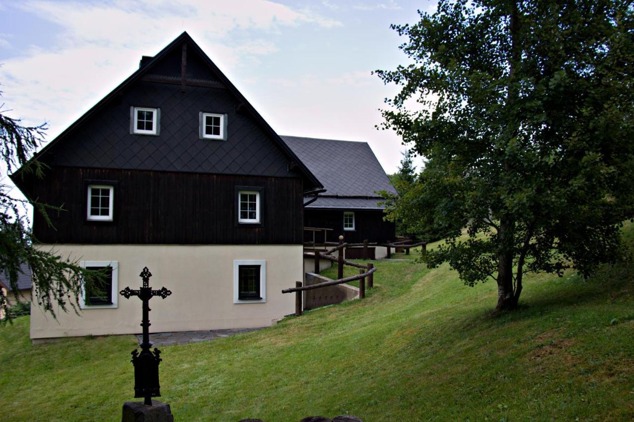Villa Chaloupka Slamenka Loučná pod Klínovcem Exterior foto
